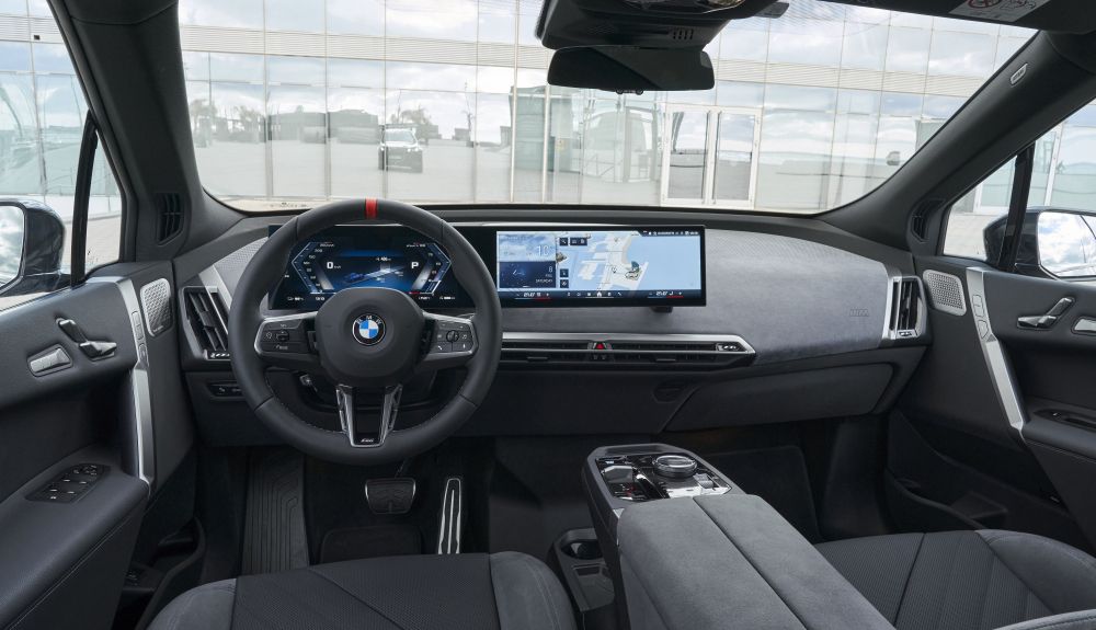 BMW iX M70 BMW iX M70