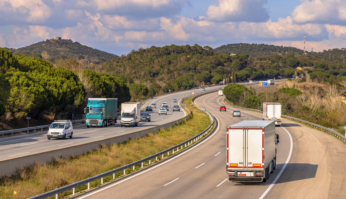 La nueva medida radical de velocidad en autopistas, que prohibirá circular incluso a más de 60 km h