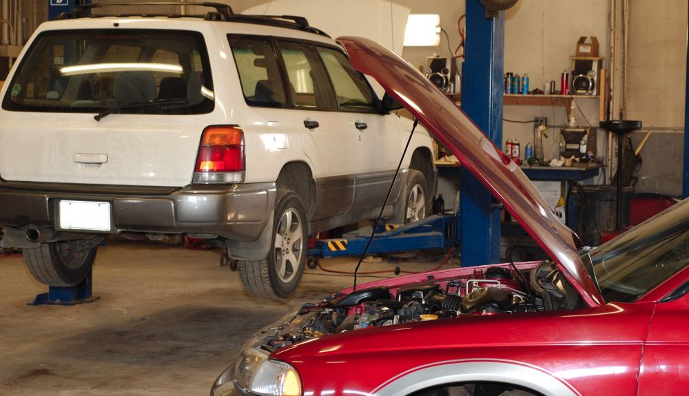 Comprar un coche de segunda mano: lo que no puedes pasar por alto antes de firmar (Foto: iStock) Comprar un coche de segunda mano: lo que no puedes pasar por alto antes de firmar (Foto: iStock)