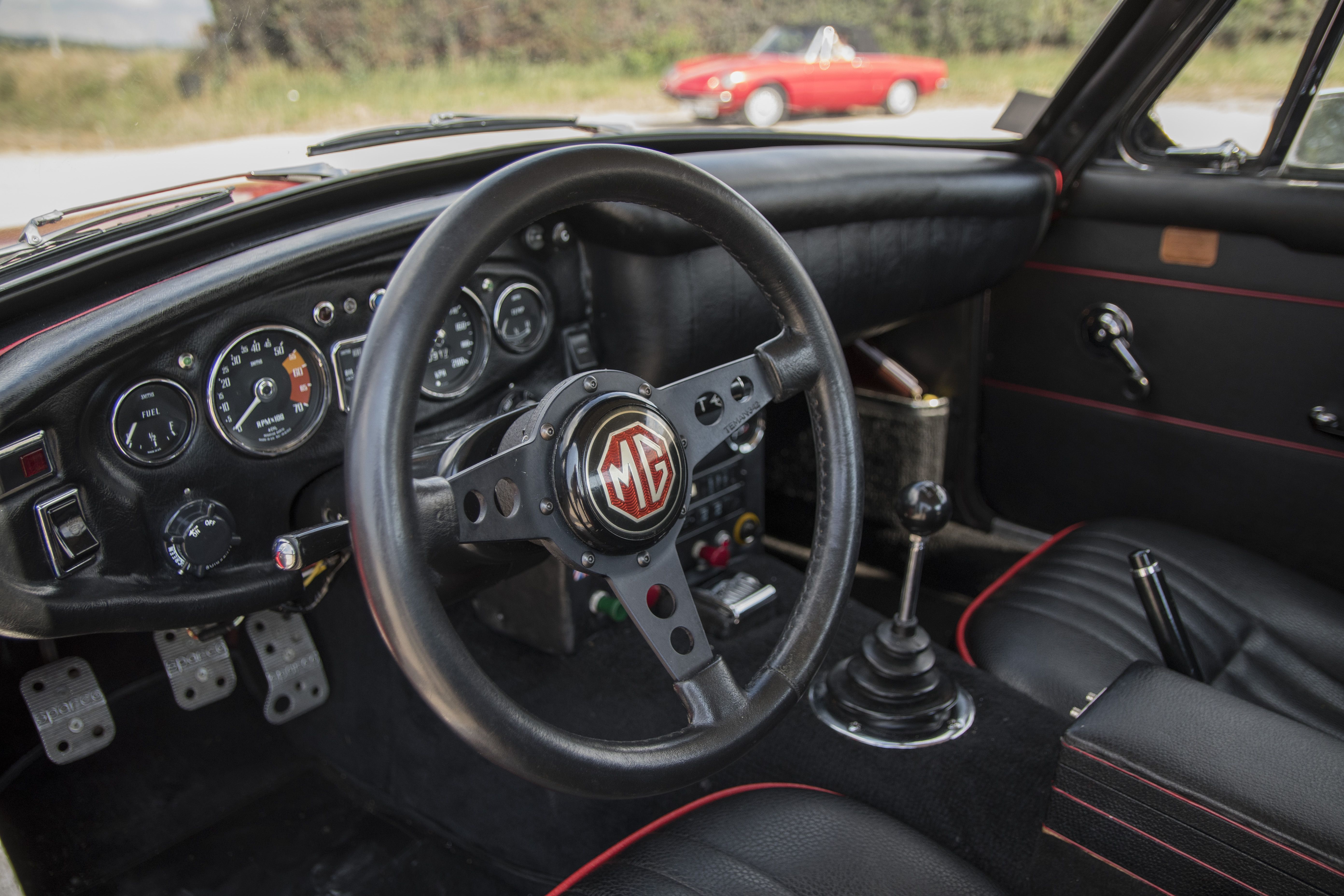 MGB GT