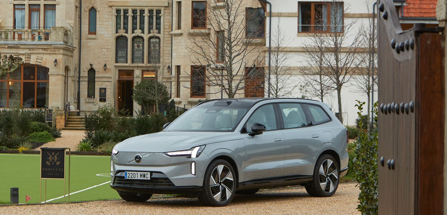 Volvo EX90