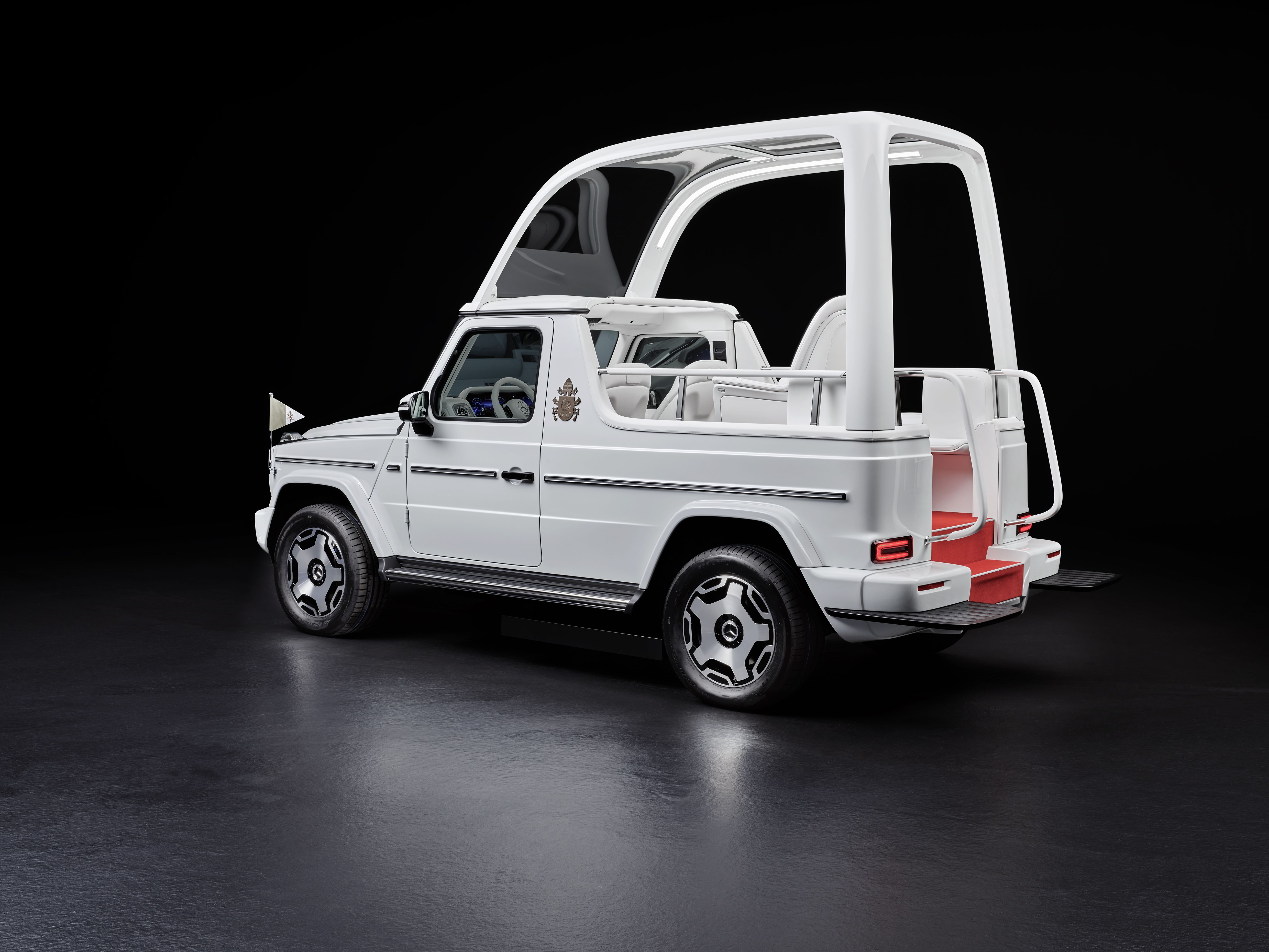 Mercedes Clase G eléctrico Papamóvil