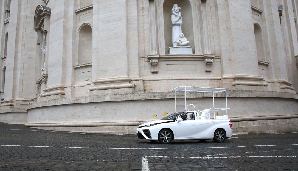Toyota Mirai Papamóvil
