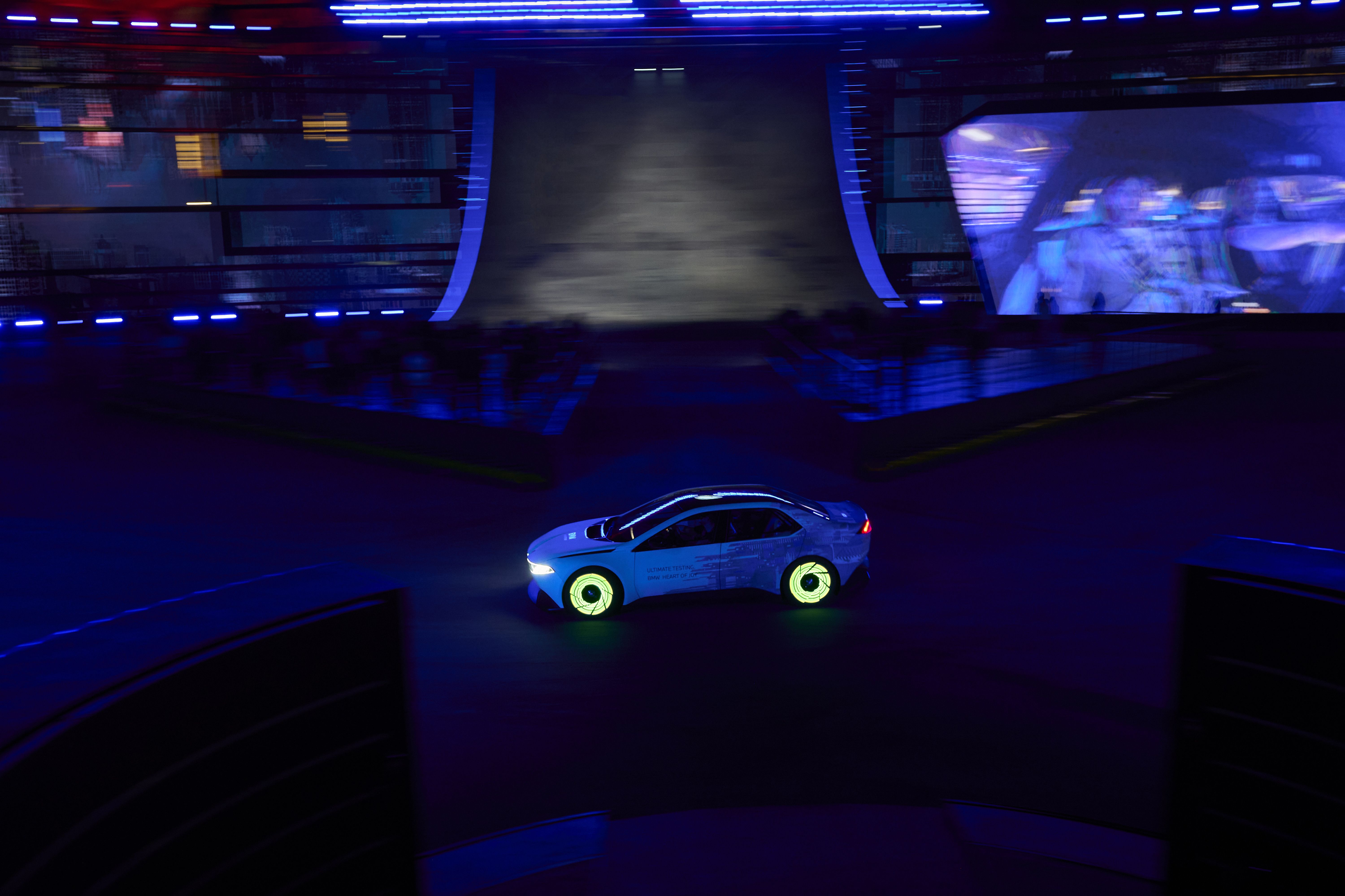 BMW Vision Driving Experience VDX
