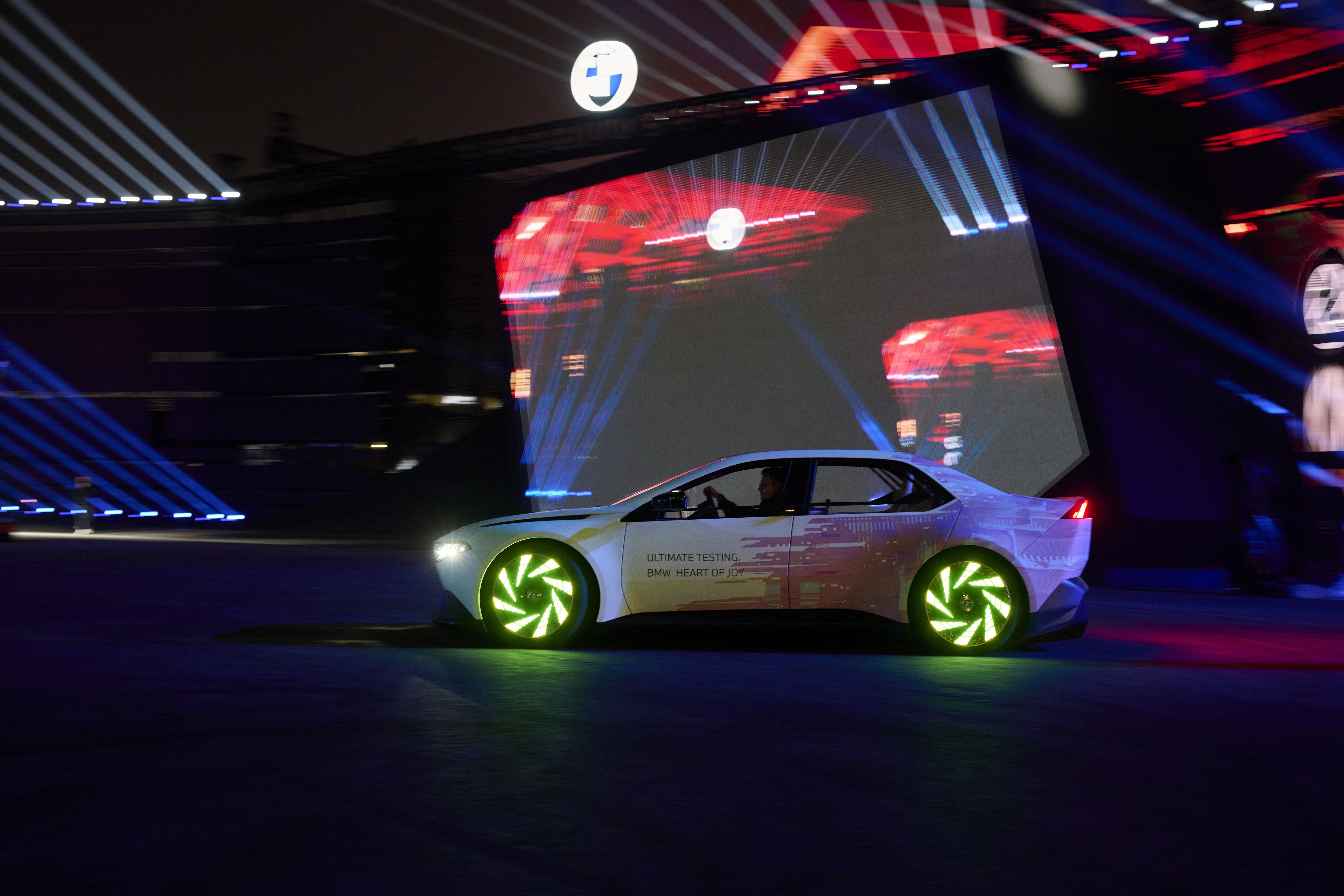 BMW Vision Driving Experience VDX