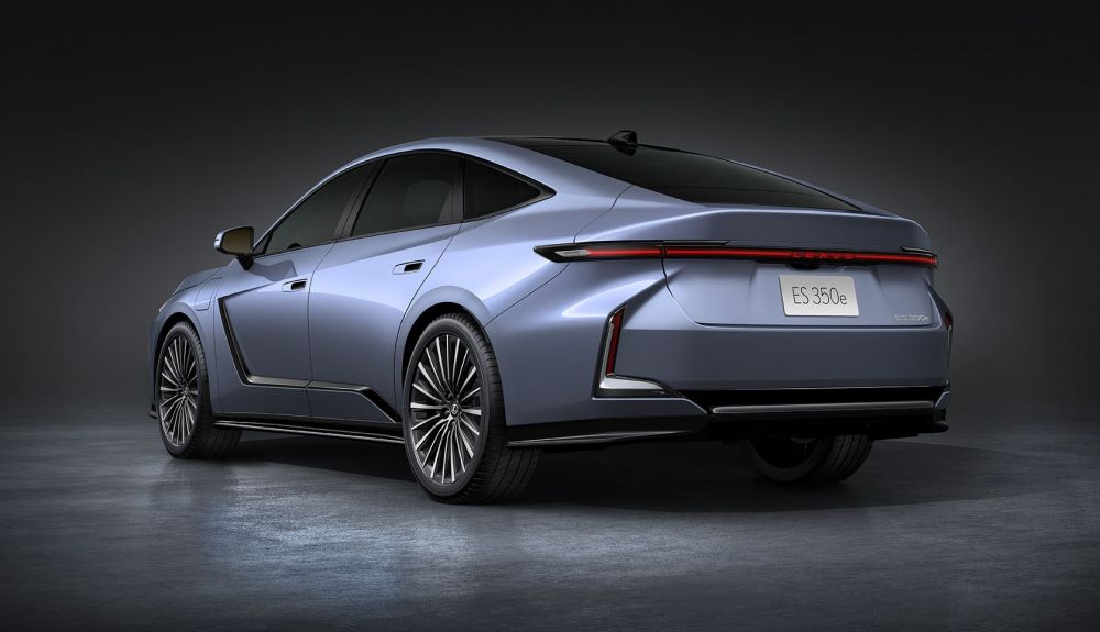 Lexus ES 2026