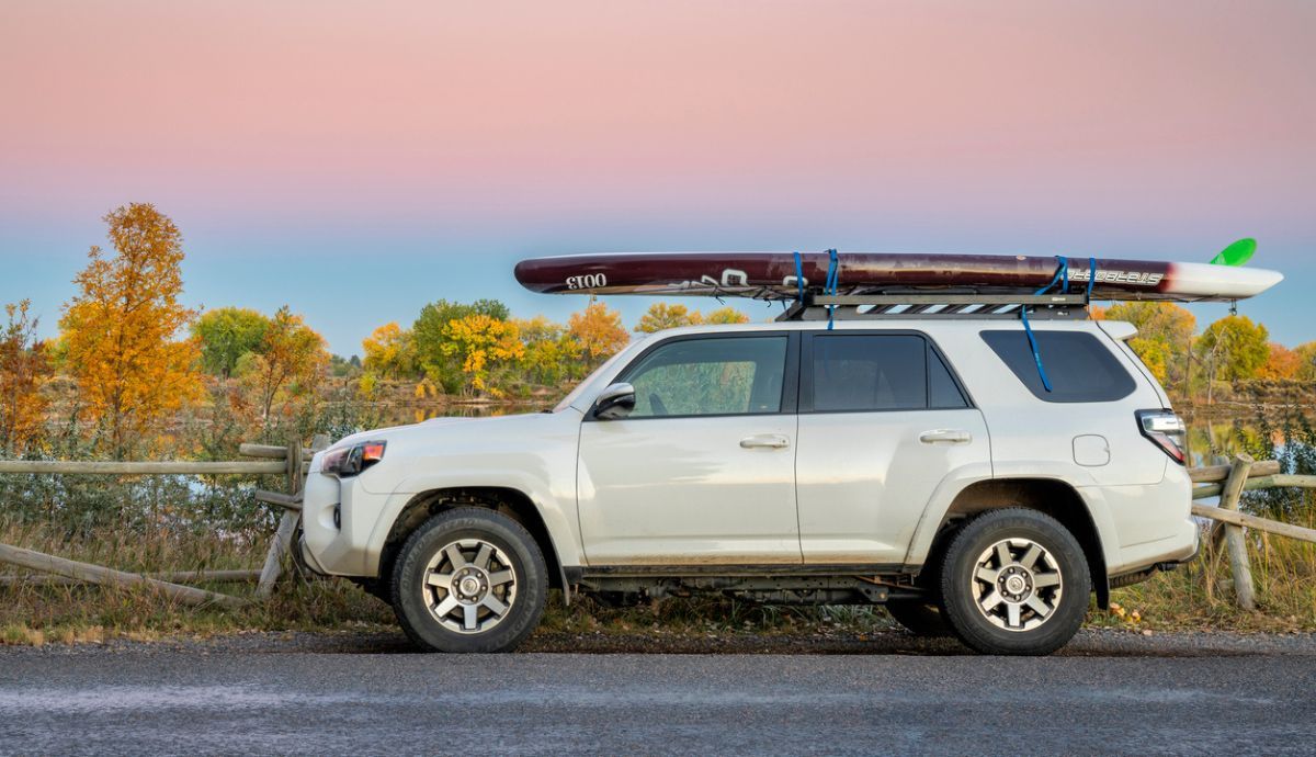 Cómo llevar una tabla de paddle surf en el coche