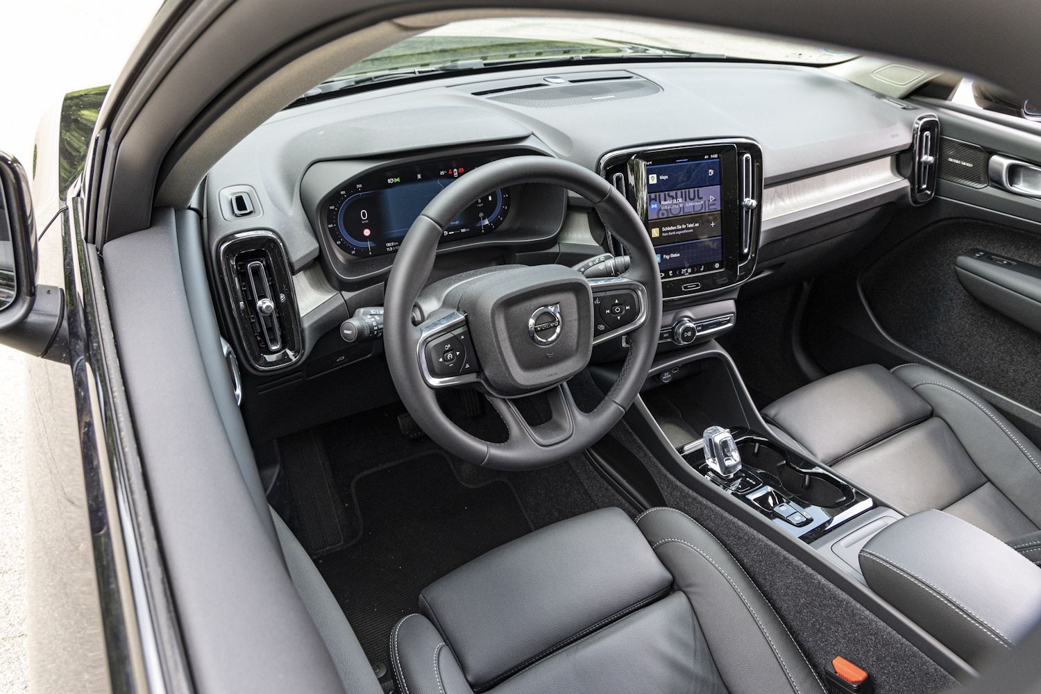 Volvo XC40 B4