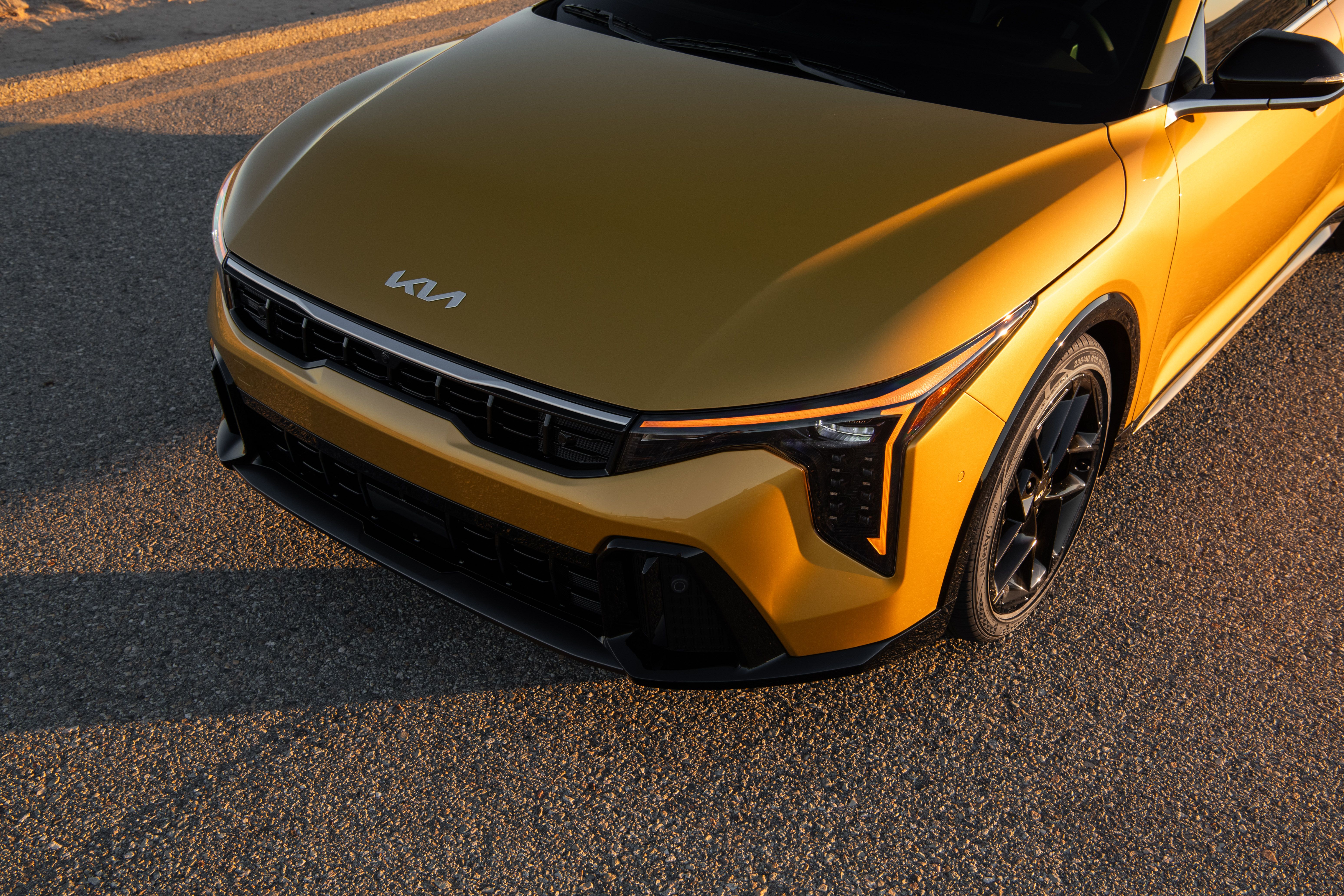 Kia K4