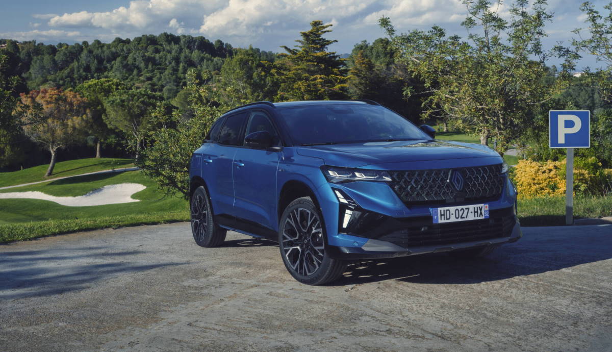 Renault Austral 2025: todos los datos y gama del renovado SUV híbrido, rival del Toyota RAV4