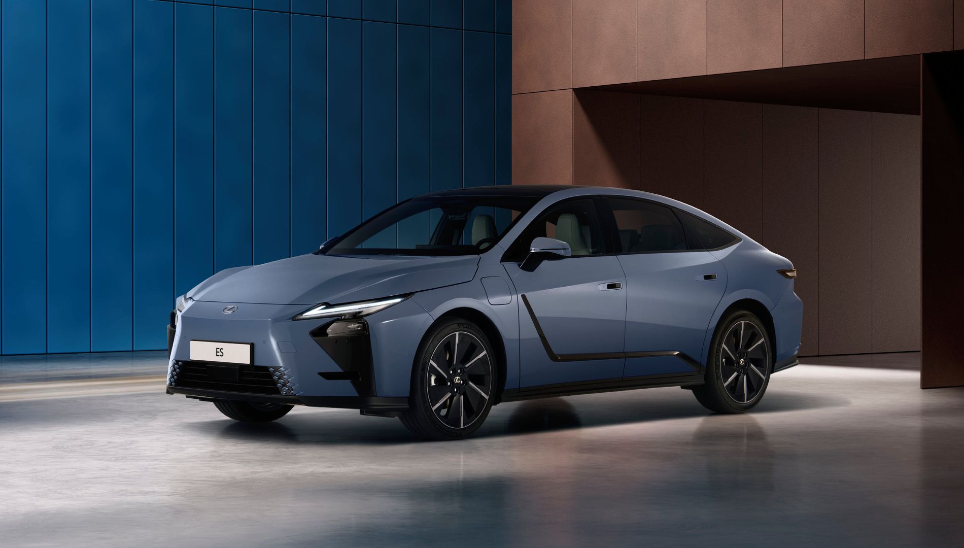 Lexus quiere plantarle batalla a Mercedes, BMW y Audi con la renovación del ES