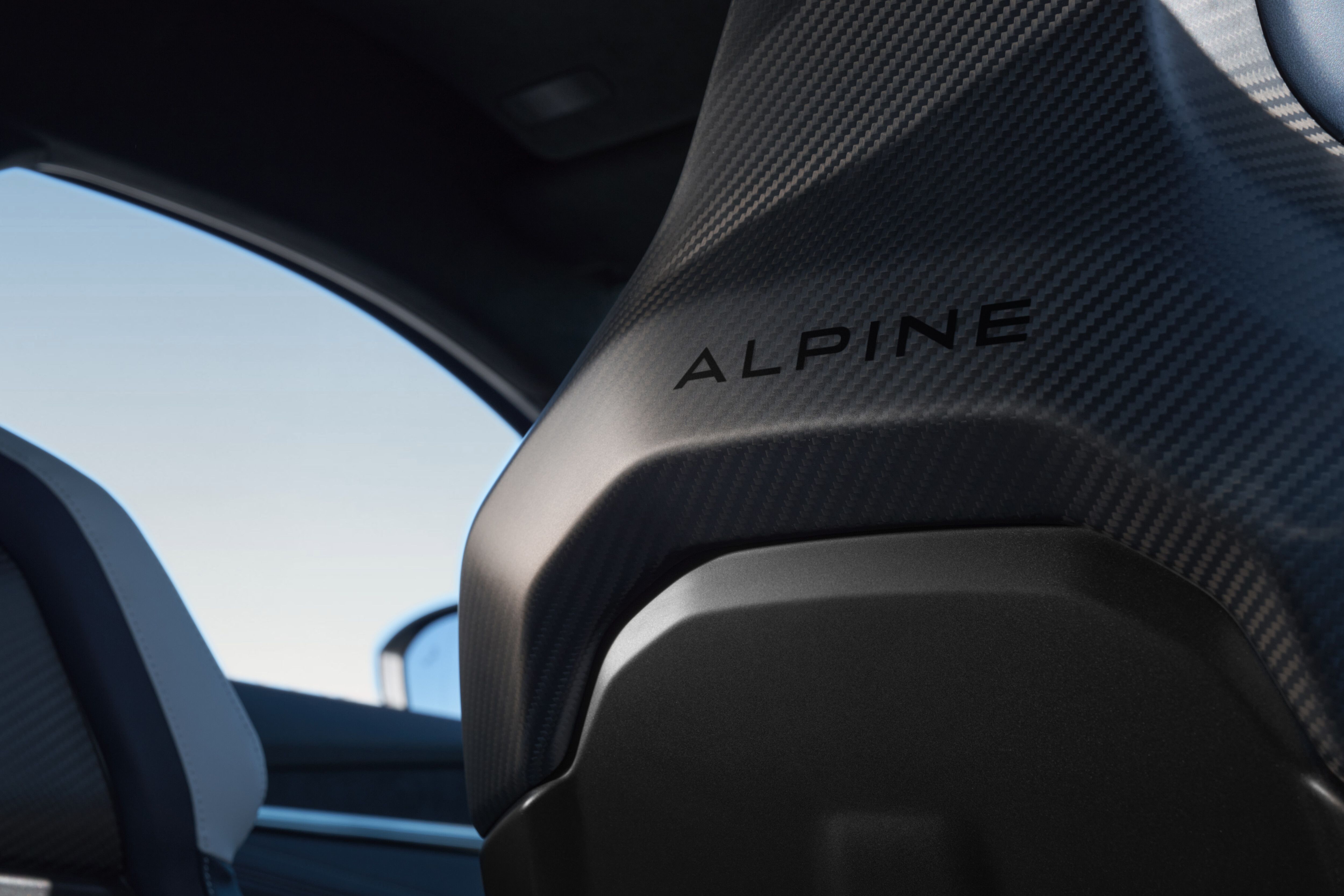 Alpine A390
