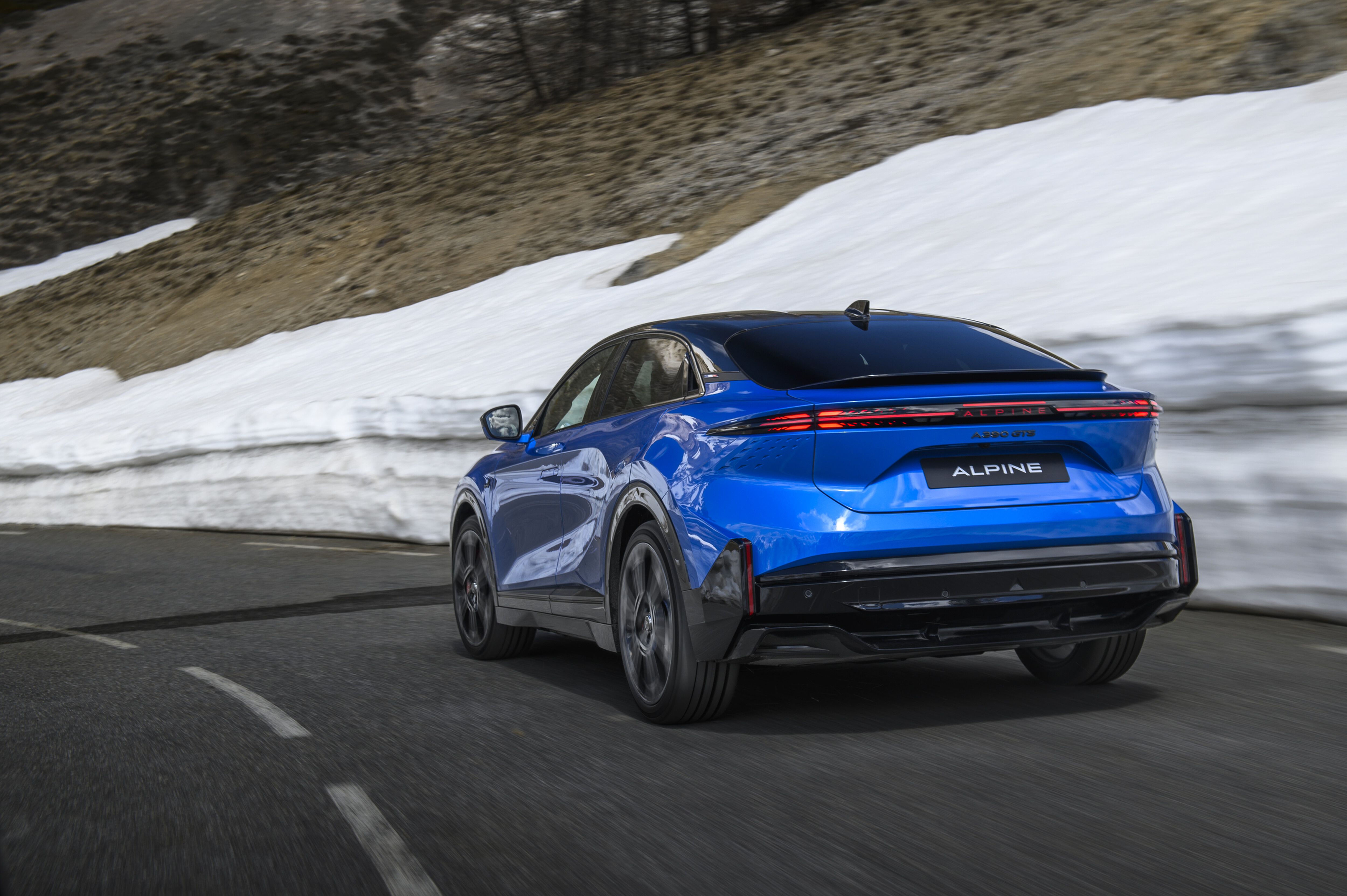 Alpine A390