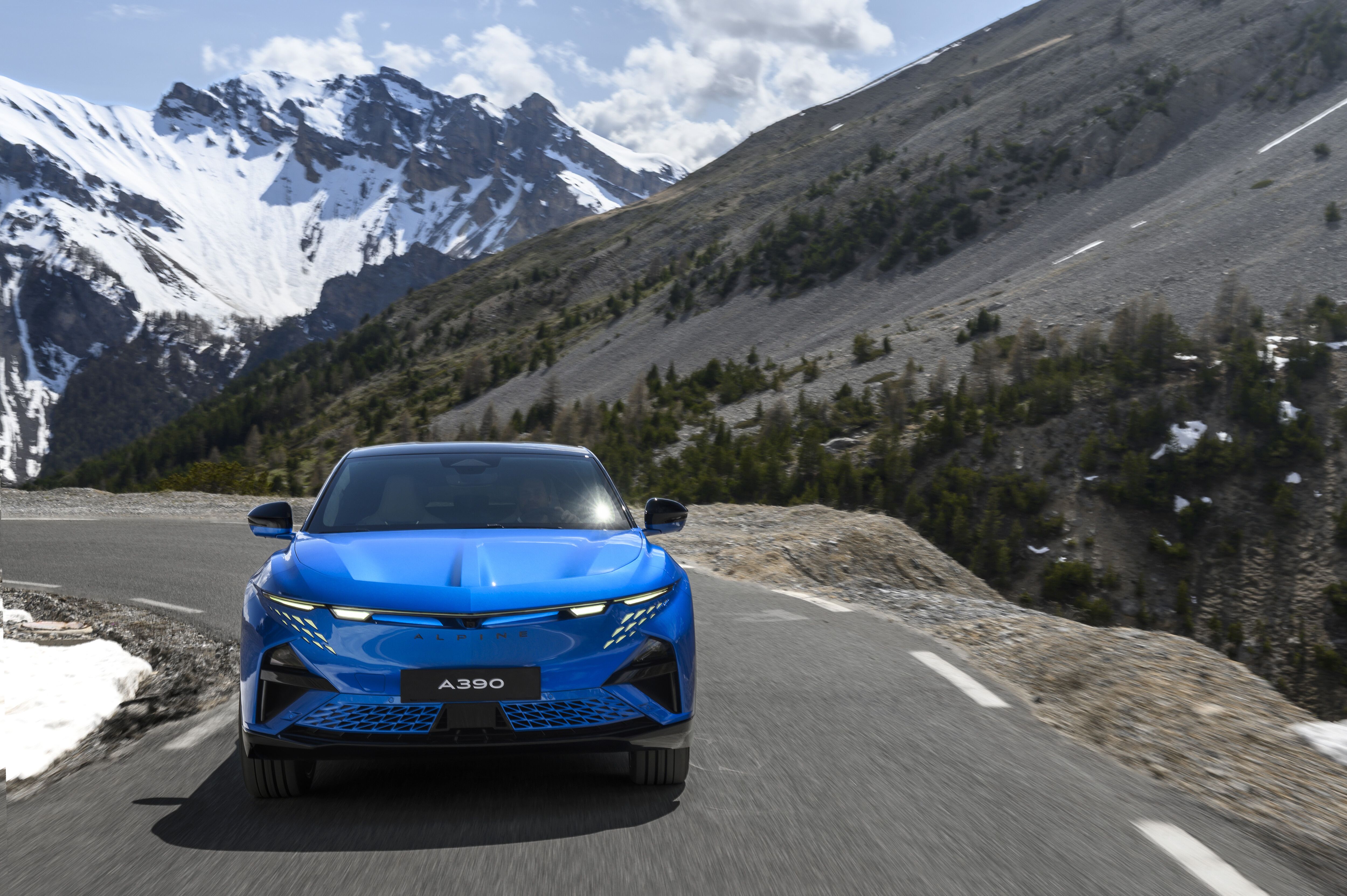 Alpine A390