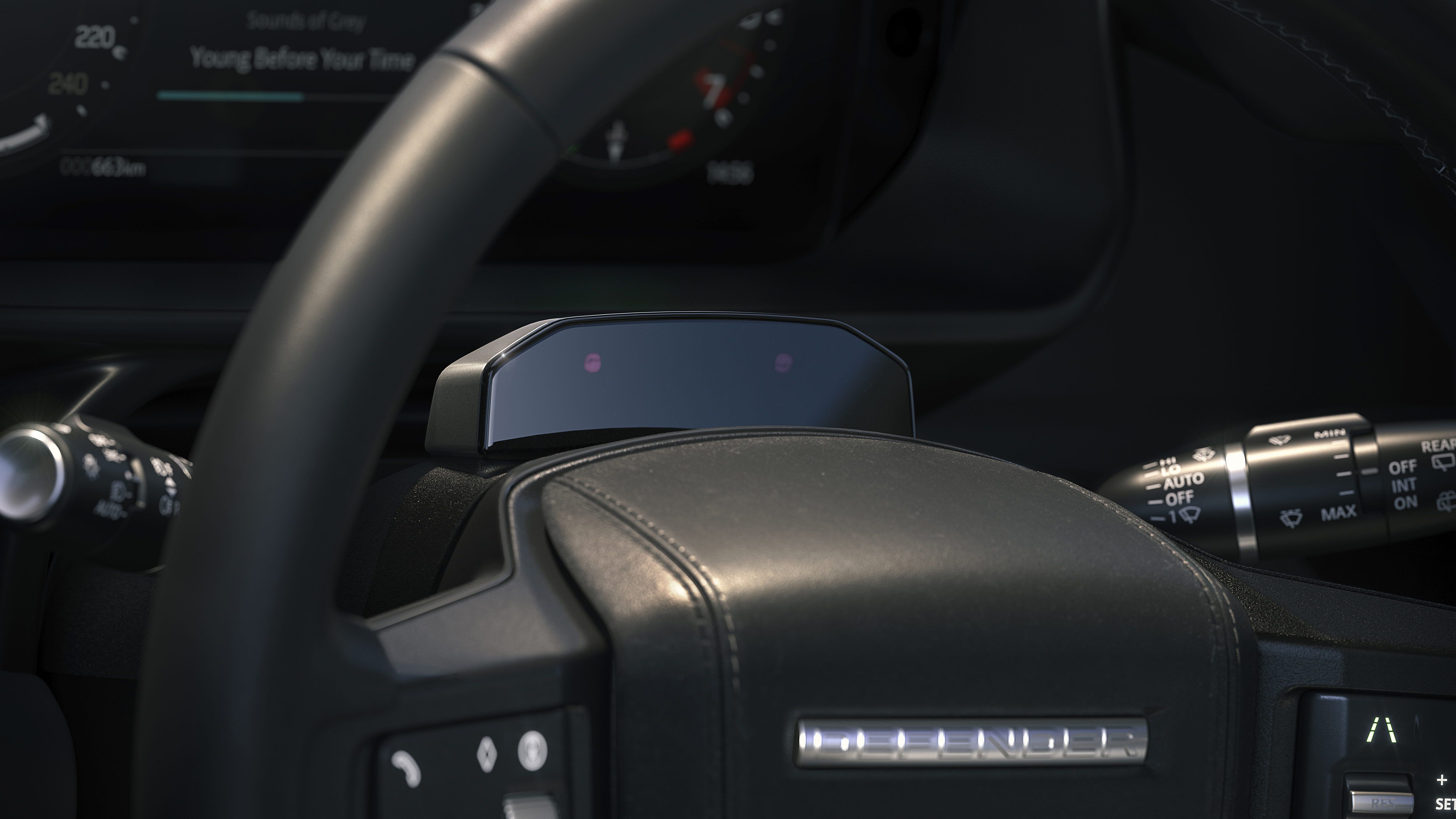 Land Rover Defender 2025