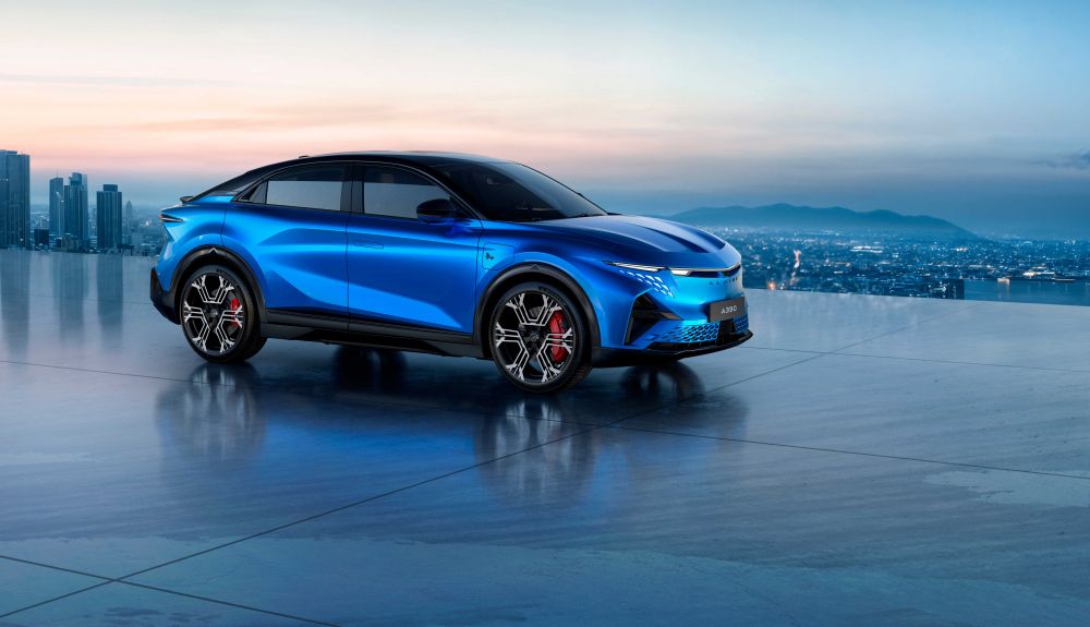 Alpine A390