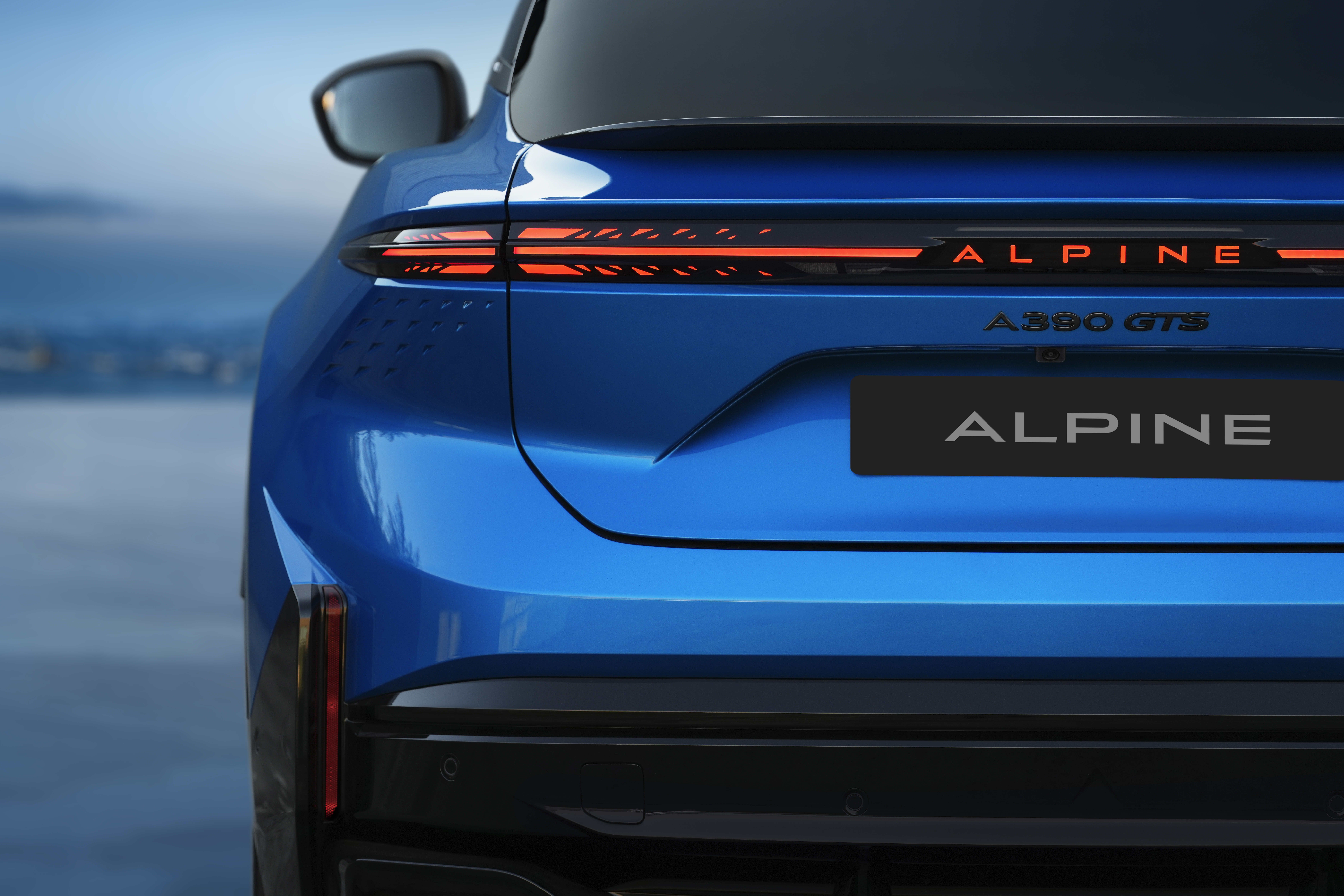 Alpine A390
