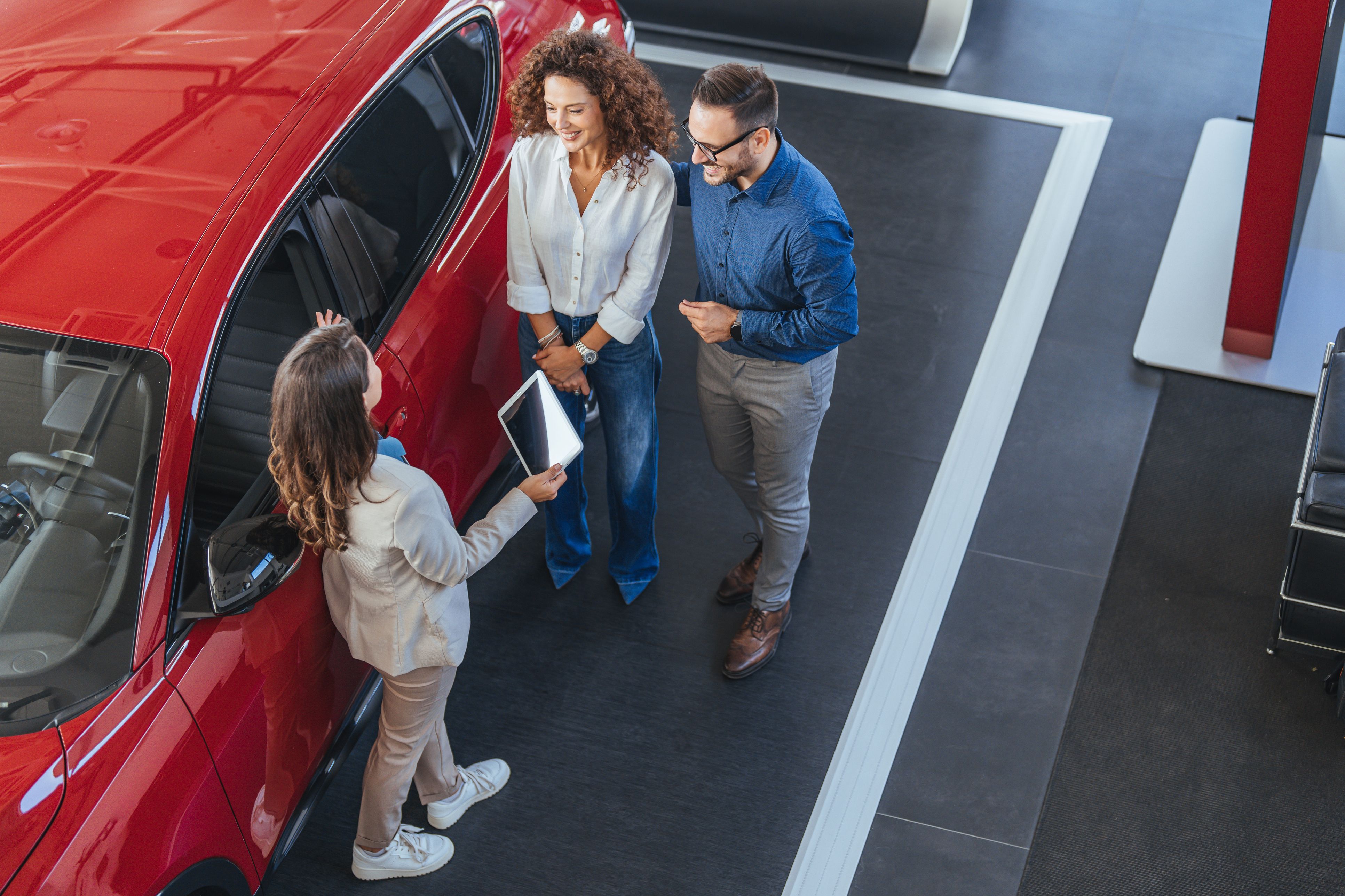 Sigue la racha positiva: las ventas de coches nuevos se disparan en mayo con estos triunfadores