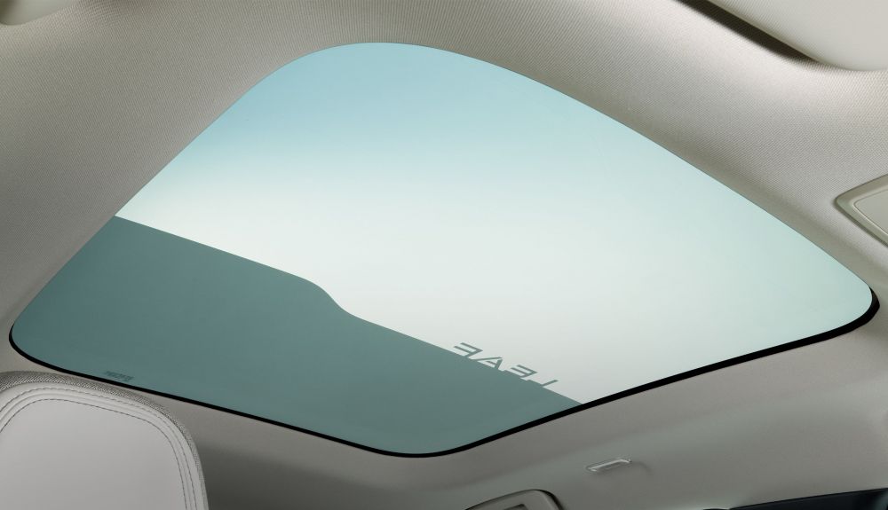 El nuevo Nissan Leaf contará con un techo panorámico con una innovadora tecnología para oscurecerse