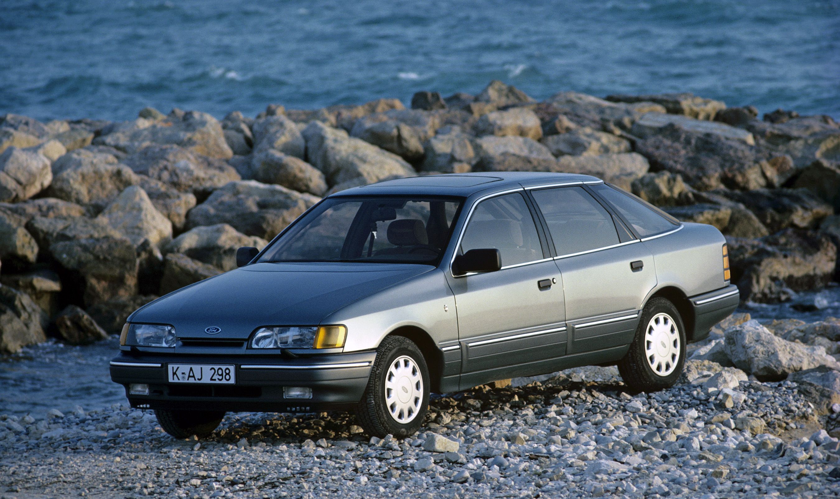 Ford Scorpio