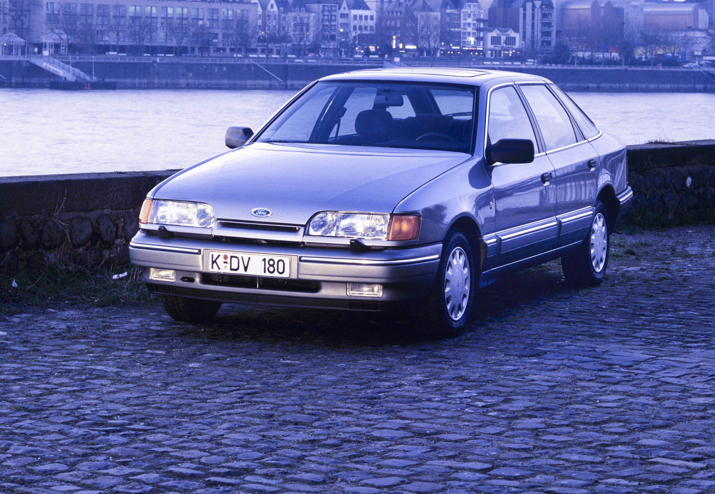 Ford Scorpio 1985