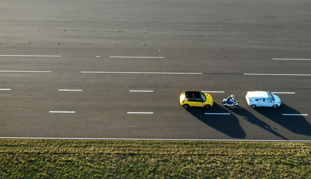 Renault 5 en el test de sistemas de conducción autónoma de EuroNCAP Renault 5 en el test de sistemas de conducción autónoma de EuroNCAP