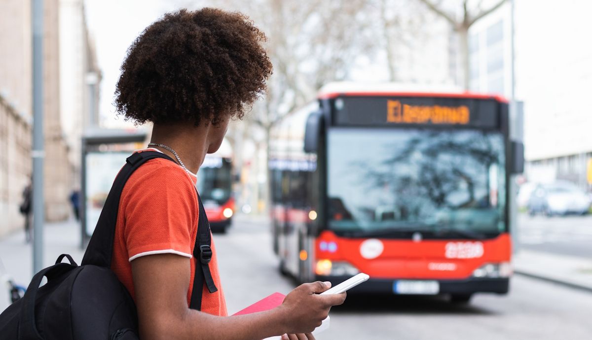 Adiós a las ayudas al transporte público en España, el aviso de la OCU que nos pone en alerta