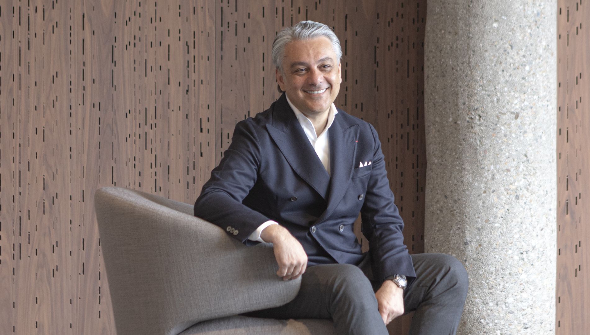La industria del automóvil sigue muy agitada: Luca de Meo abandona el Grupo Renault y se va a Kering