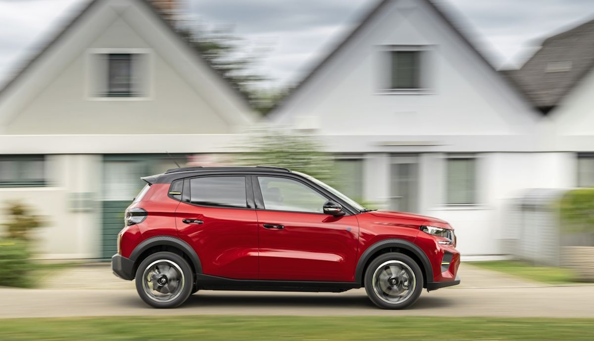 Sobran eléctricos de lujo y faltan coches así, pequeños, baratos y rentables como el Citroën ë C3