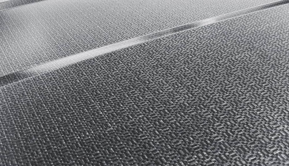 Después de varios años de desarrollo, BMW anuncia el uso de compuestos de fibra natural en los modelos de producción. Después de varios años de desarrollo, BMW anuncia el uso de compuestos de fibra natural en los modelos de producción.