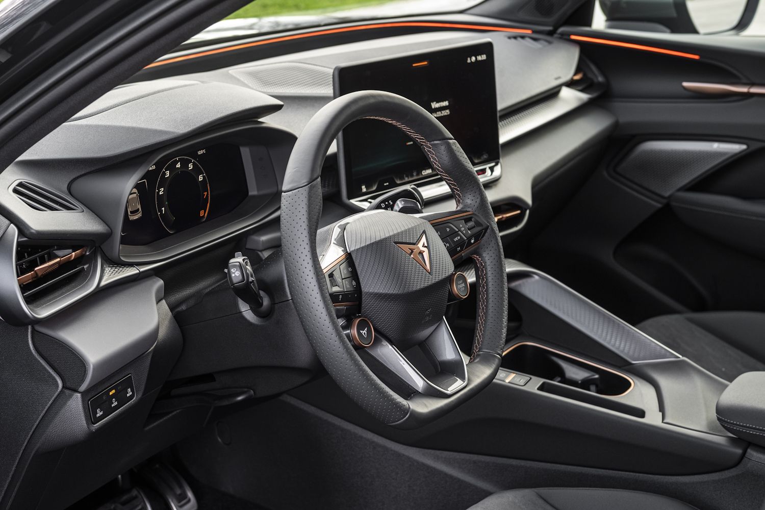 Cupra Terramar 1.5 eHybrid 204 CV PHEV