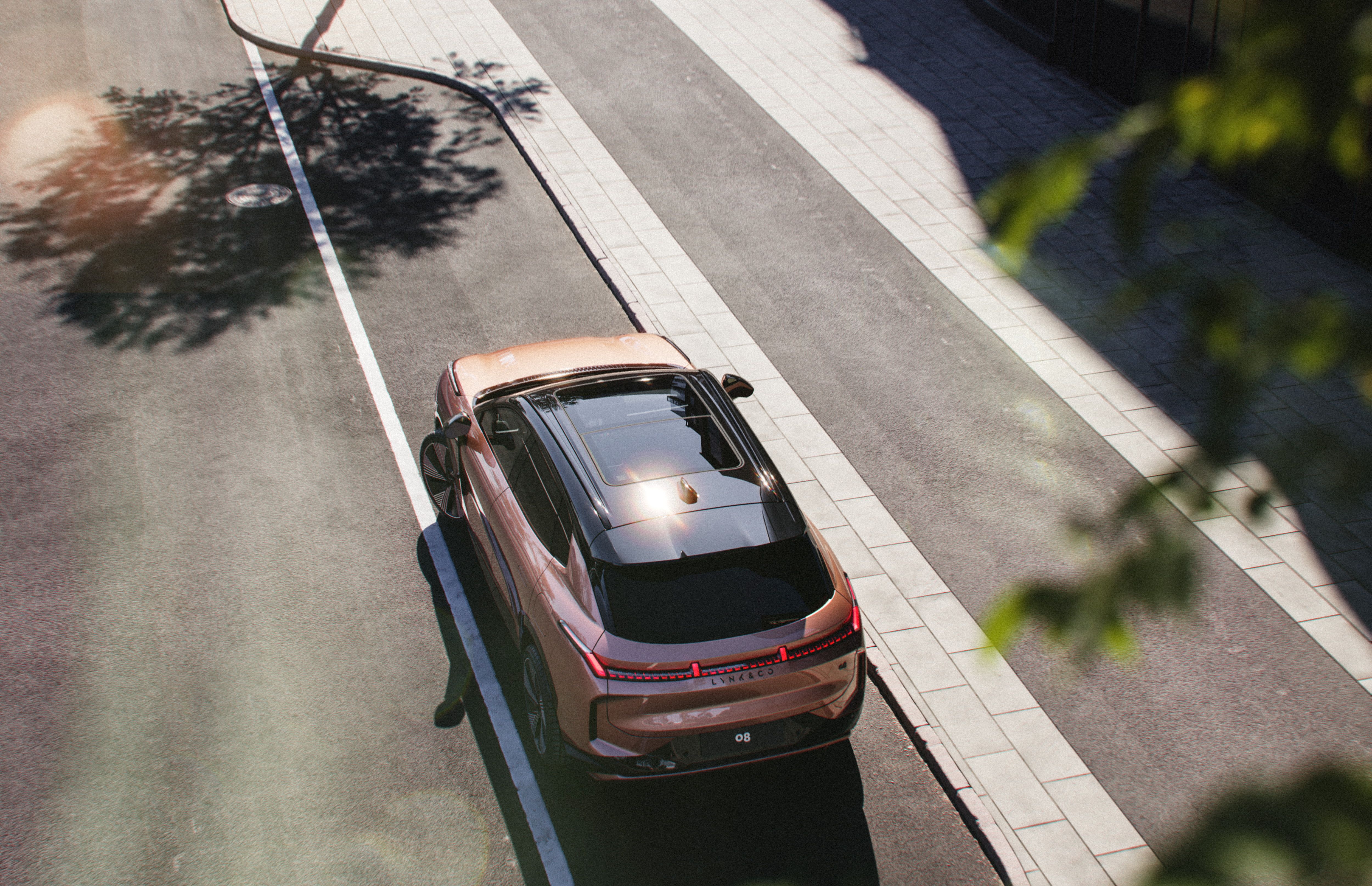 Lynk&Co 08 PHEV