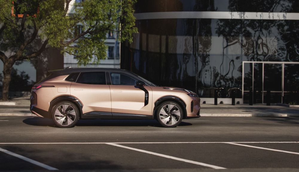 Lynk&Co 08 PHEV