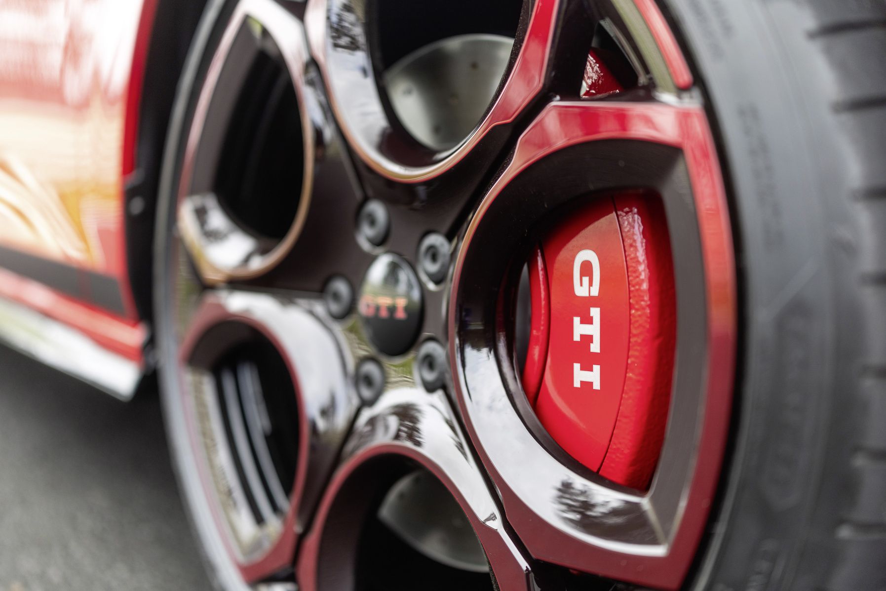 Volkswagen Golf GTI Edition 50