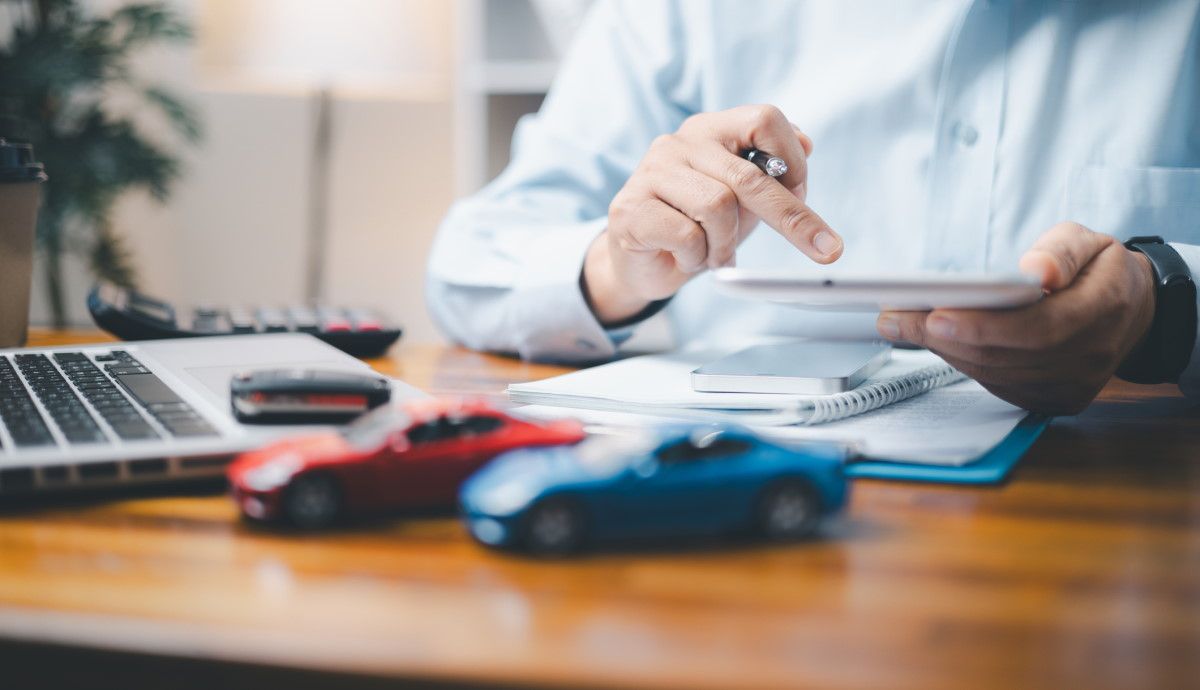 Este es el último aviso de la OCU sobre el precio de los seguros de coches que no debes ignorar