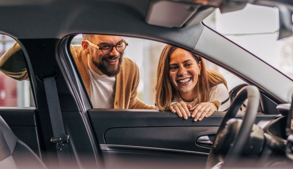 Las ventas de coches en España crecen mucho en junio, con Renault como marca líder Las ventas de coches en España crecen mucho en junio, con Renault como marca líder