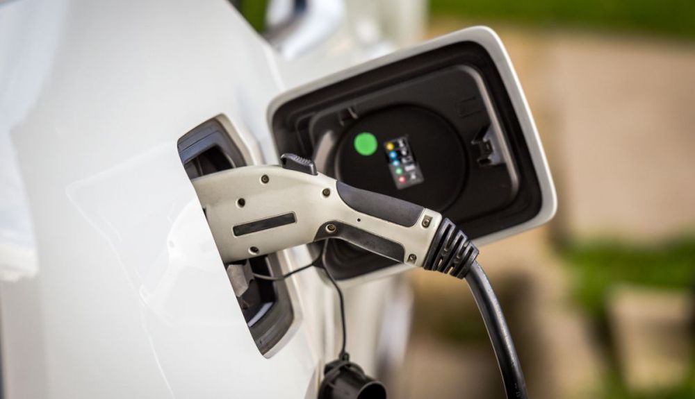 Inversor de un coche eléctrico: ¿Qué es y para qué sirve?