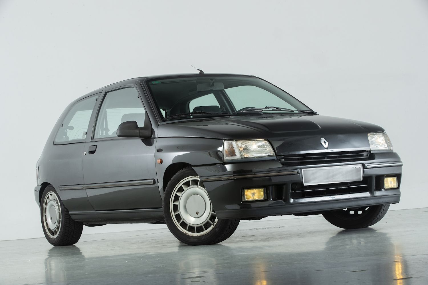 Renault Clio 16v
