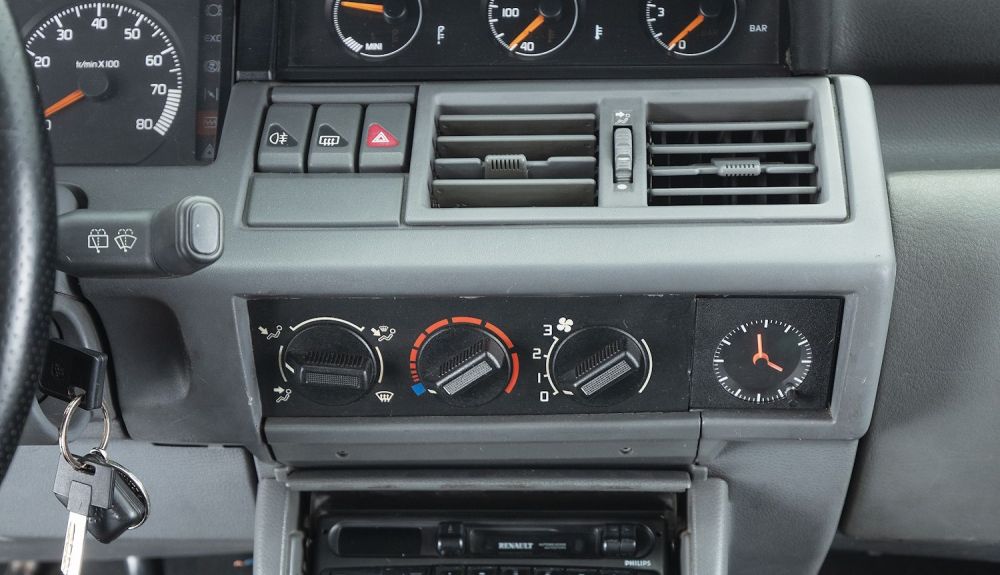 renault-clio-16v-011_1_1000x575.jpeg