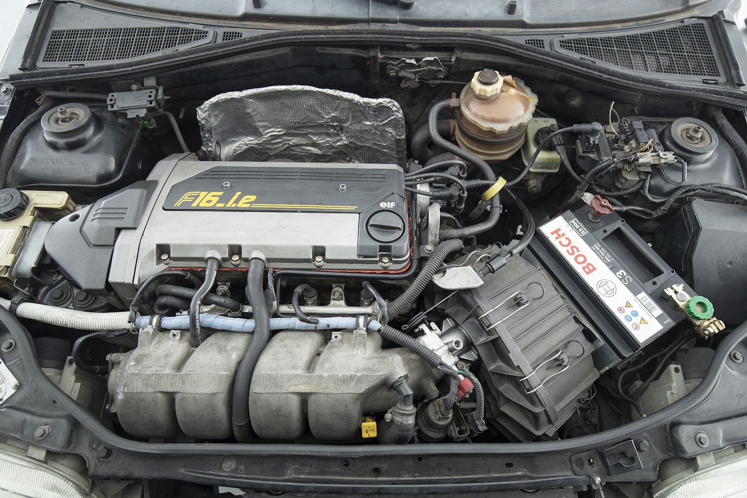 Renault Clio 16v