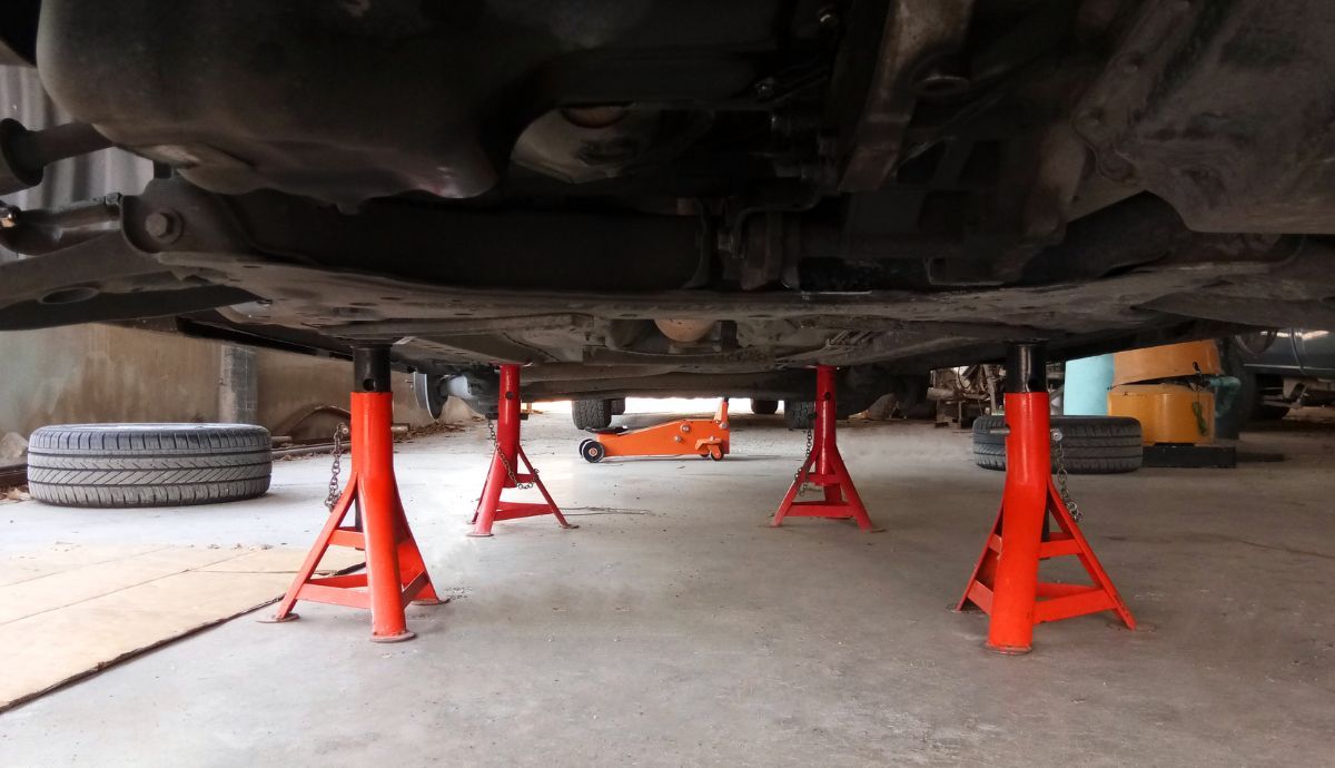 Borriquetas: ¿Qué son estas herramientas y para qué sirven en los coches?