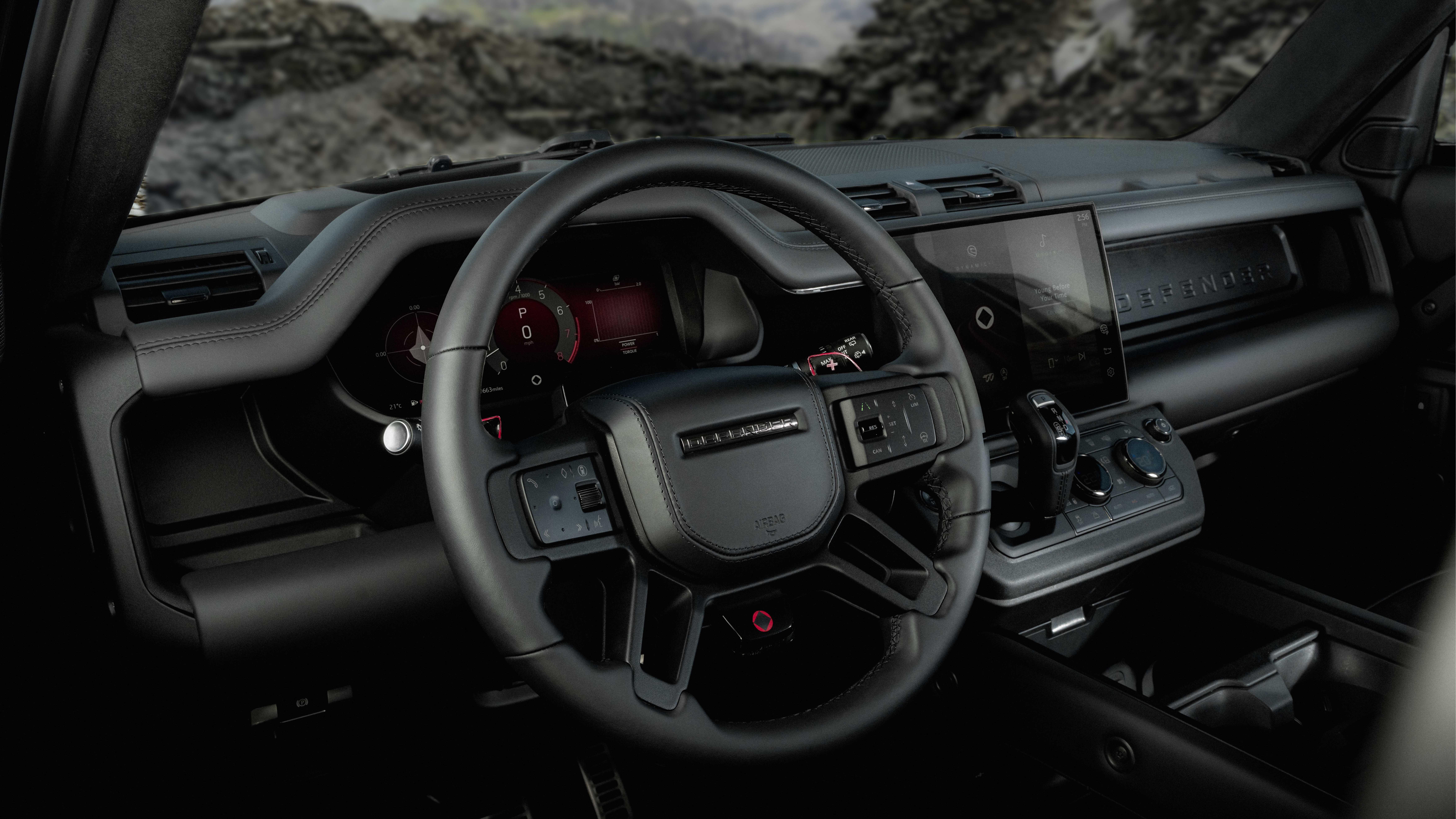Defender OCTA Black