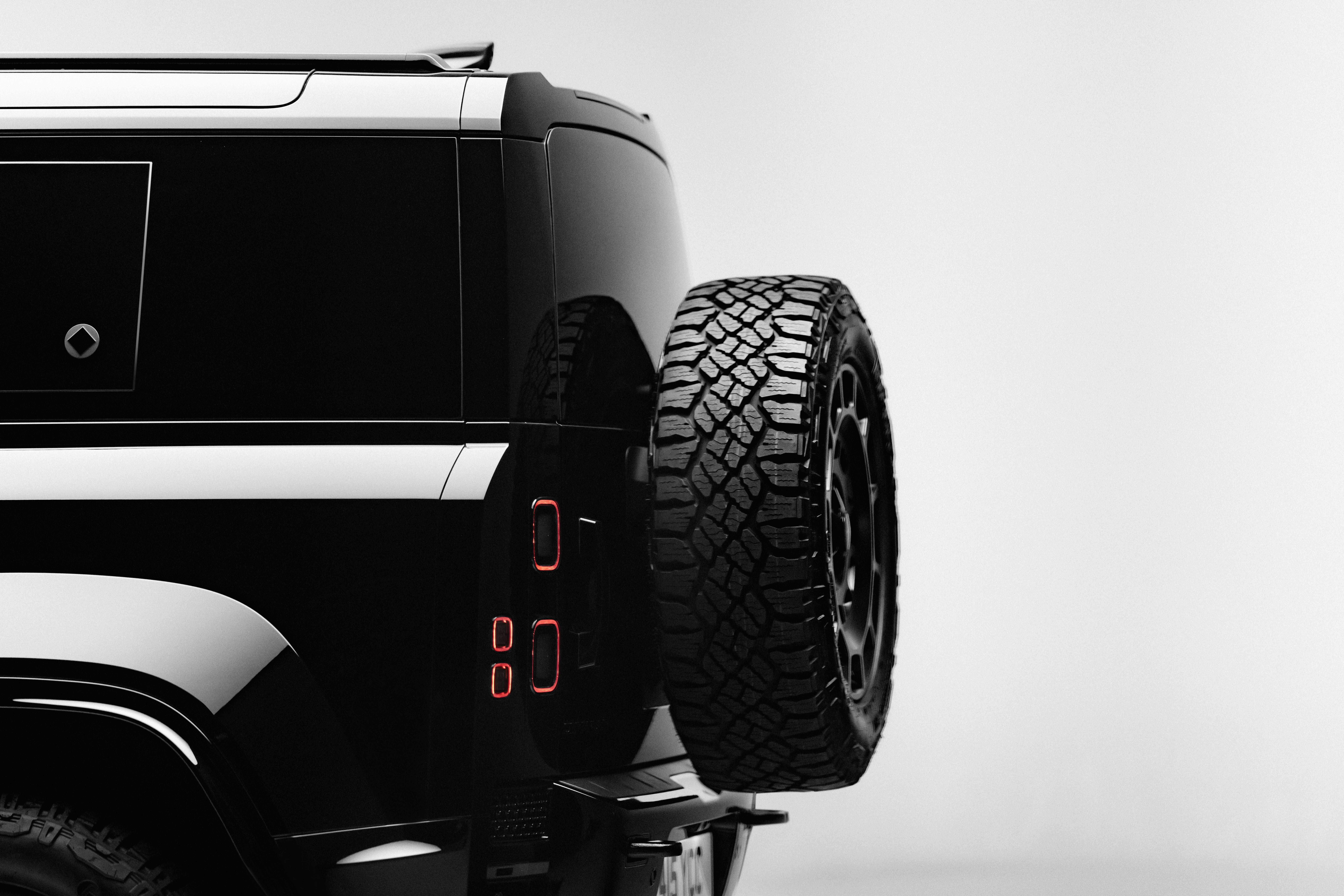 Defender OCTA Black