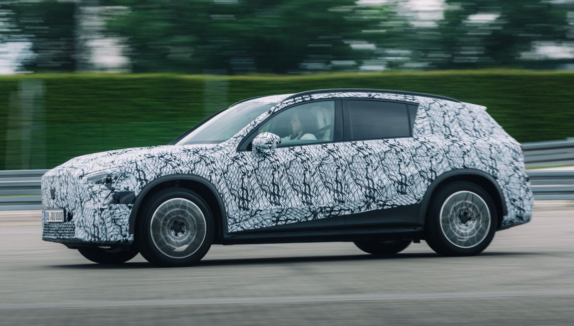 Estas son las cinco claves del nuevo Mercedes GLC eléctrico, que se presenta el 7 de septiembre