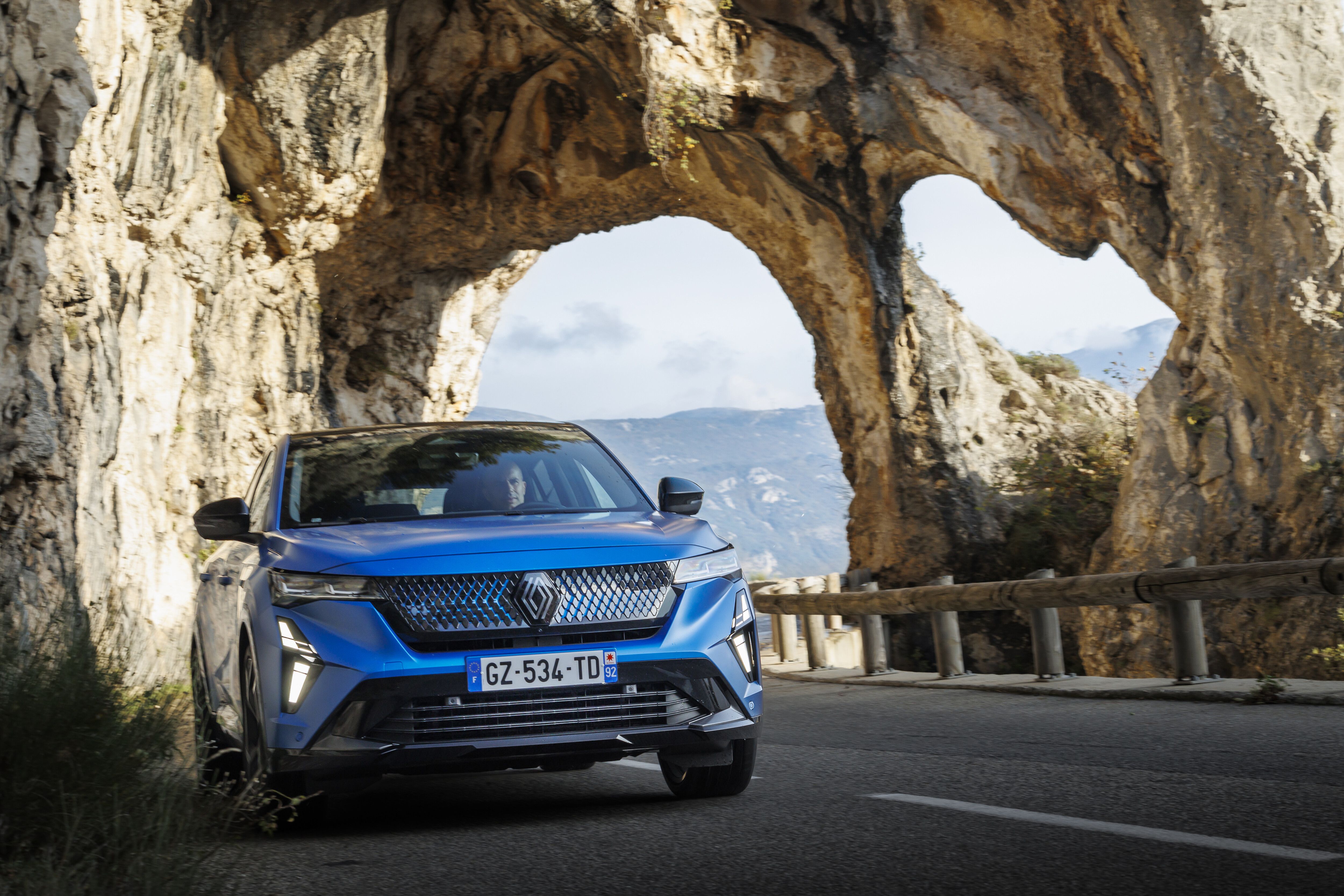Renault Rafale E-Tech PHEV 300 CV