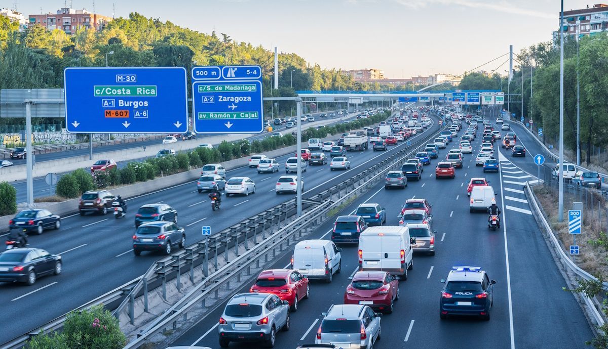 La mitad de coches se exponen a multas de 500 € en España