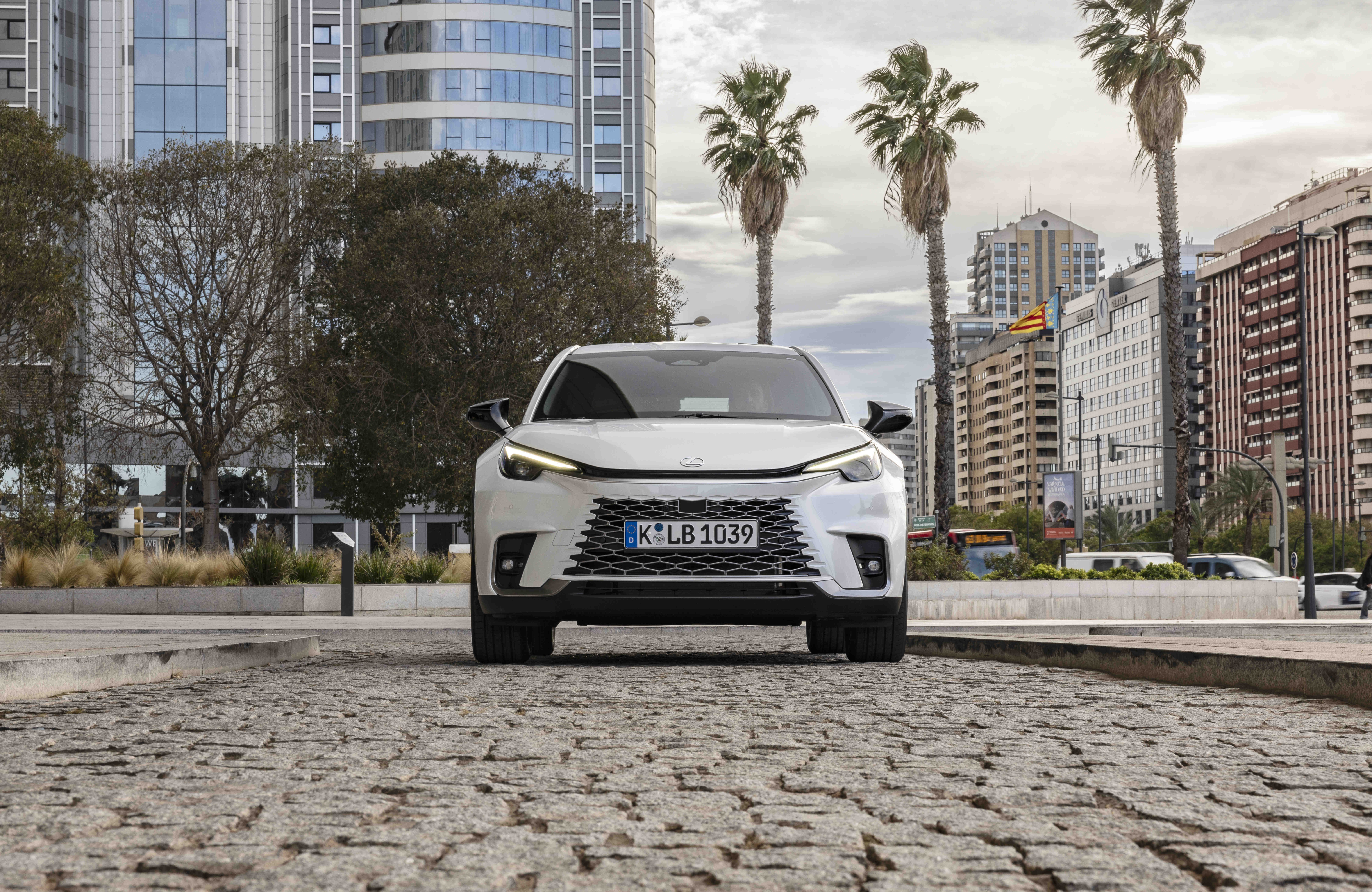 Lexus LBX