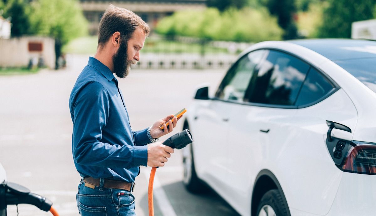 Estos son los coches eléctricos con más fallos y averías ahora mismo del mercado