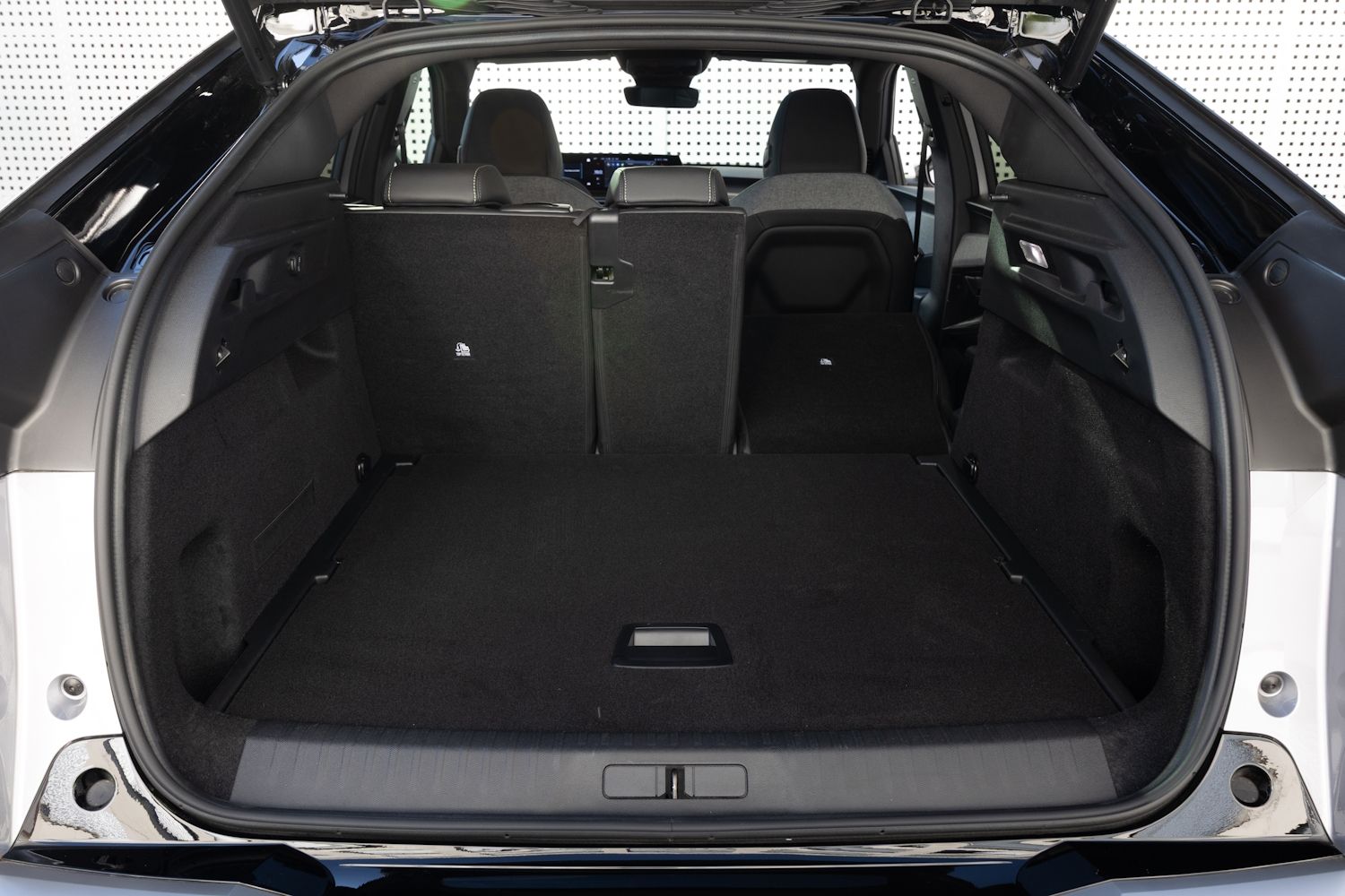 Peugeot E-3008 Dual Motor