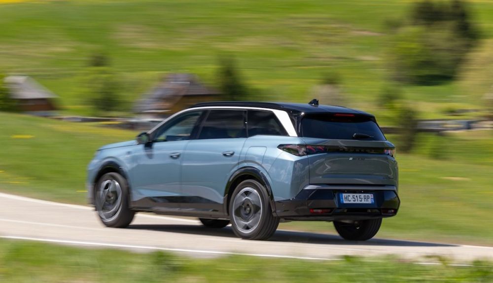 Peugeot E-5008 Dual Motor Peugeot E-5008 Dual Motor